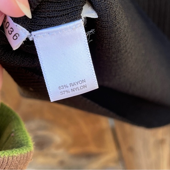 LOFT Black stretch sleeveless Top - Picture 6 of 7